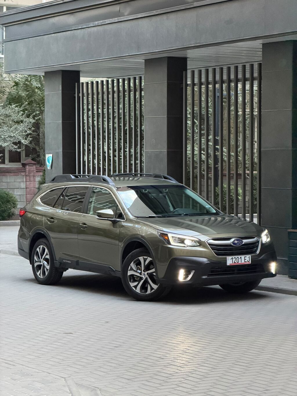 Subaru Outback: 2020 г., 2.5 л, Автомат, Бензин, Кроссовер: фото 1