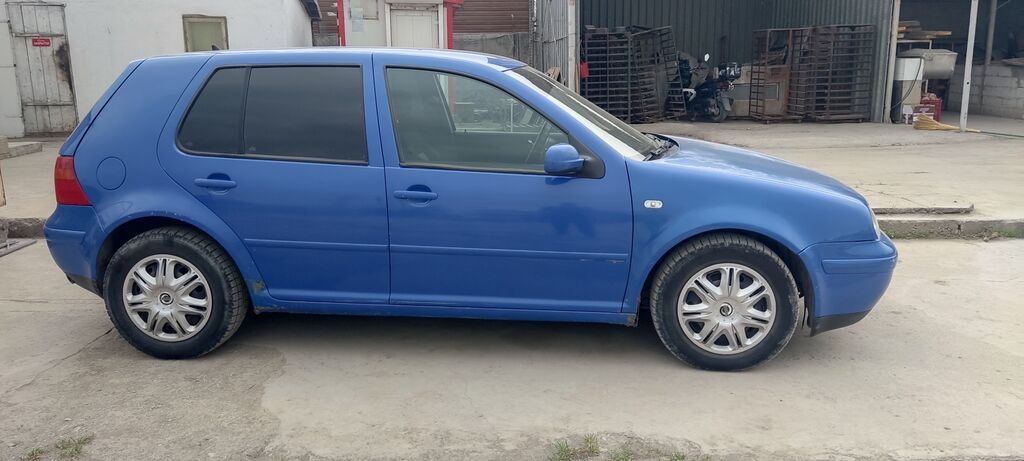 Volkswagen Golf: 2003 г., 2 л, Механика, Бензин, Хэтчбэк: фото 7