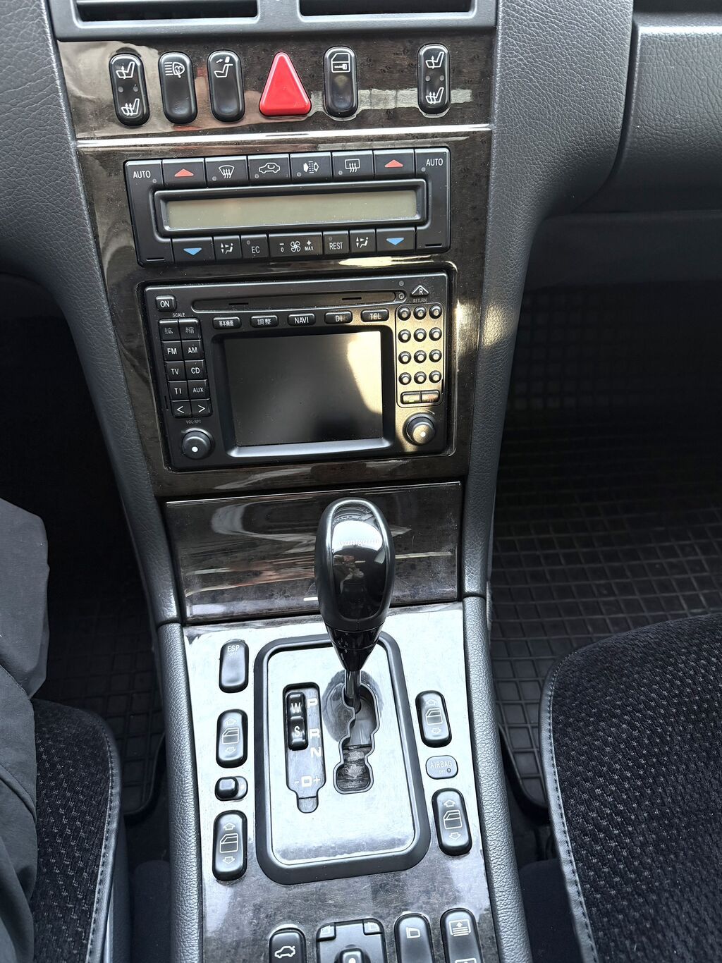 Mercedes-Benz E-Class: 2000 г., 4.3 л, Автомат, Бензин, Седан: фото 8