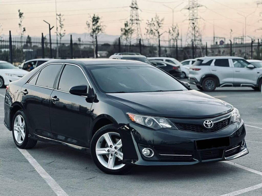 Toyota Camry: 2012 г., 2.5 л, Автомат, Бензин, Седан: фото 3