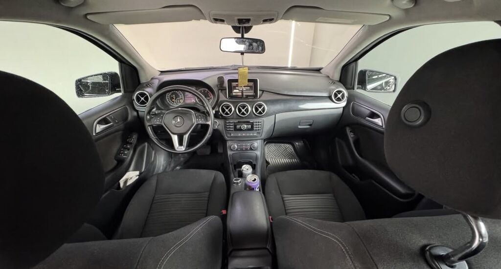 Mercedes-Benz B-Class: 2012 г., Автомат, Бензин, Хэтчбэк: фото 6