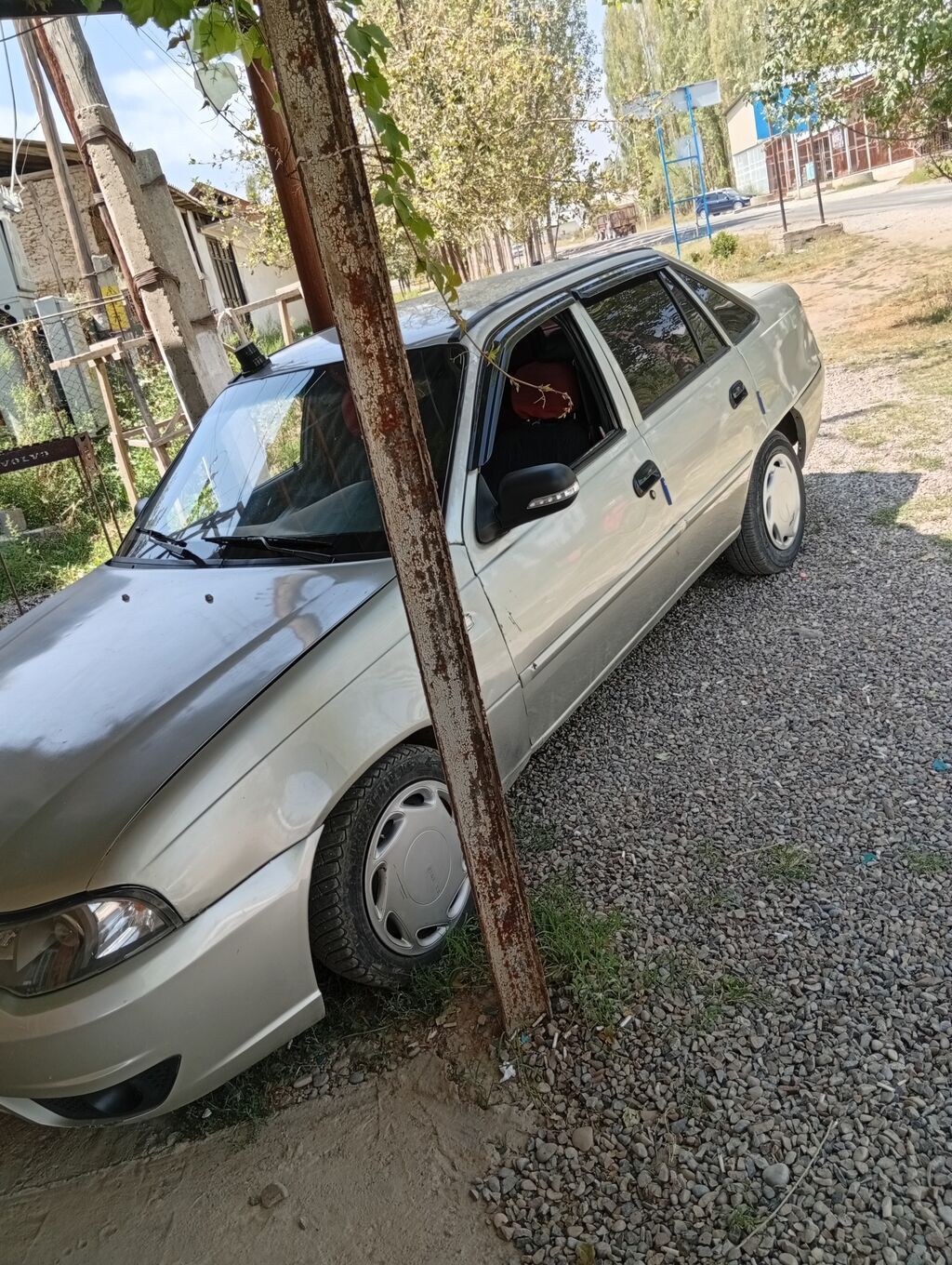 Daewoo Nexia: 2010 г., Механика, Бензин, Седан: фото 6