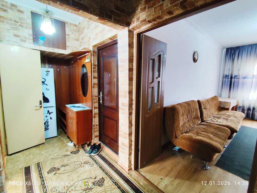 2 комнаты, 50 м², 105 серия, 1 этаж, Старый ремонт: фото 4