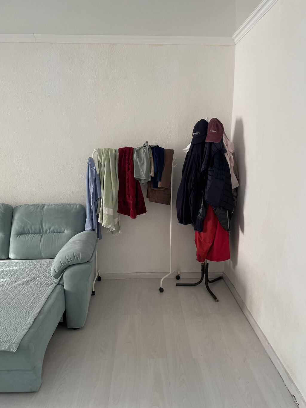 1 комната, 35 м², 8 мкр Индивидуалка, 5 этаж, Старый ремонт: фото 2