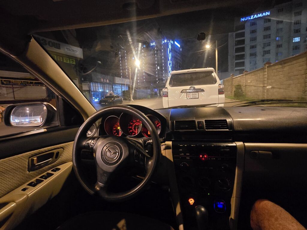 Mazda 3: 2005 г., Автомат, Бензин, Седан: фото 6