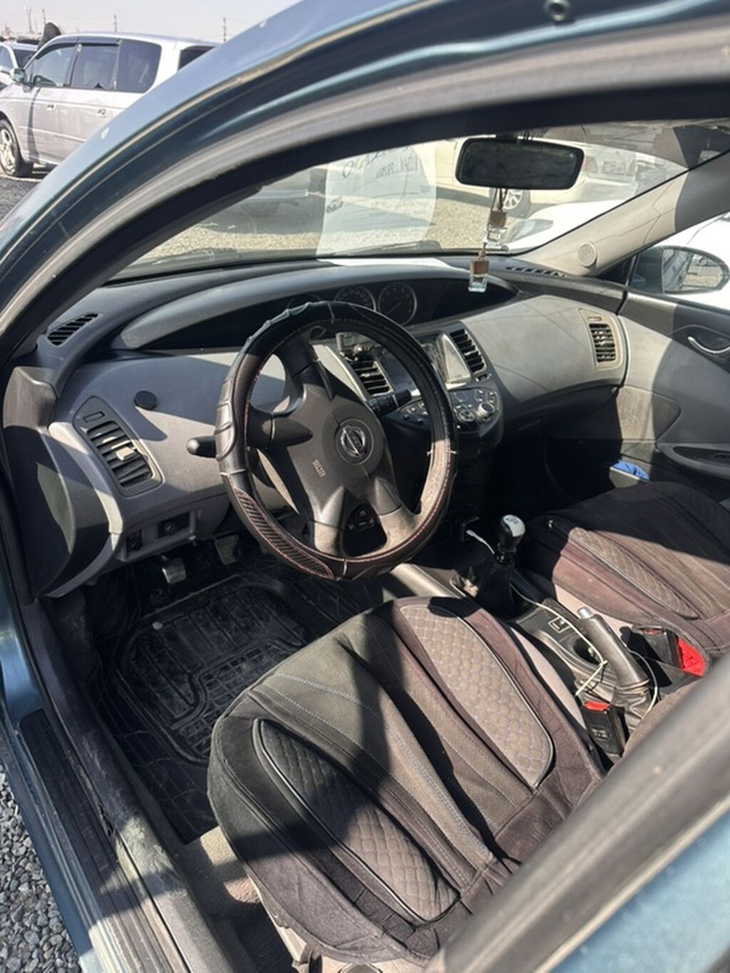 Nissan Primera: 2002 г., 2 л, Механика, Бензин, Лифтбек: фото 5