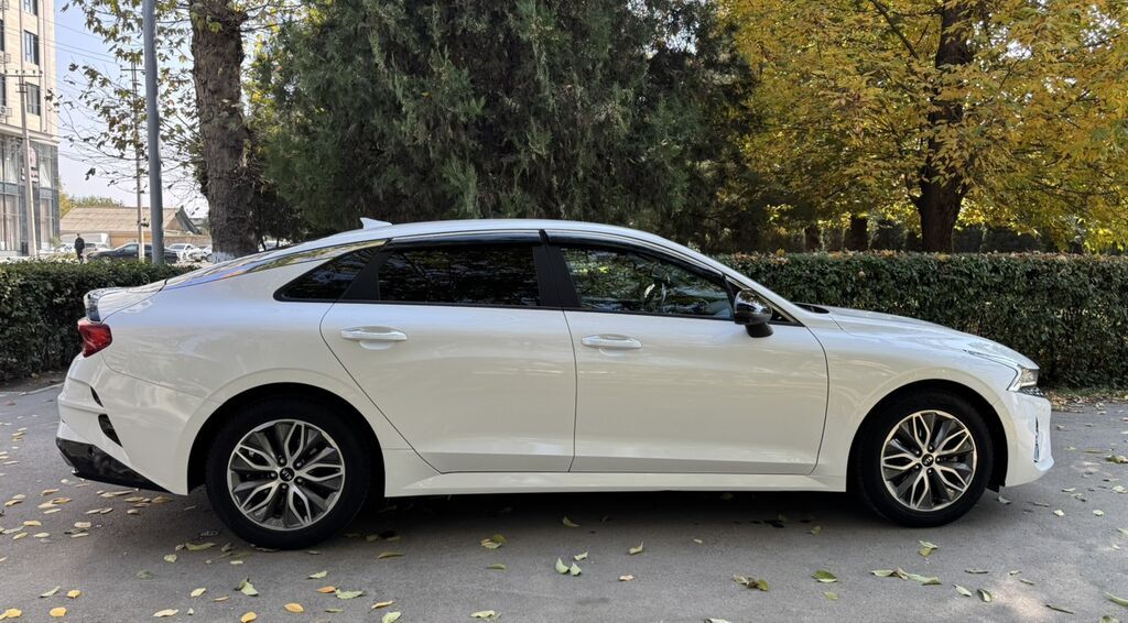 Kia K5: 2021 г., 2 л, Автомат, Гибрид, Седан: фото 5