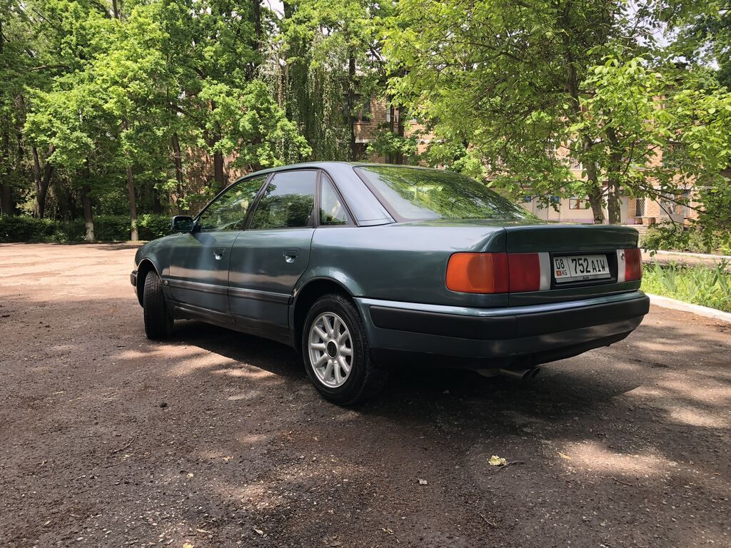 Audi 100: 1992 г., Механика, Бензин, Седан: фото 4