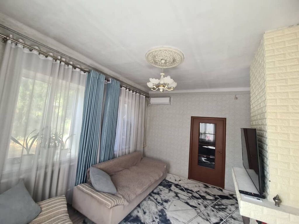 ПРОДАЮ. Дом 4 комнаты, 4,8 сот., 125т. $ Хороший дом, крыша шифер Двор: фото 2