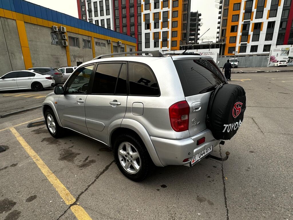 Toyota RAV4: 2002 г., 2 л, Автомат, Бензин, Кроссовер: фото 6