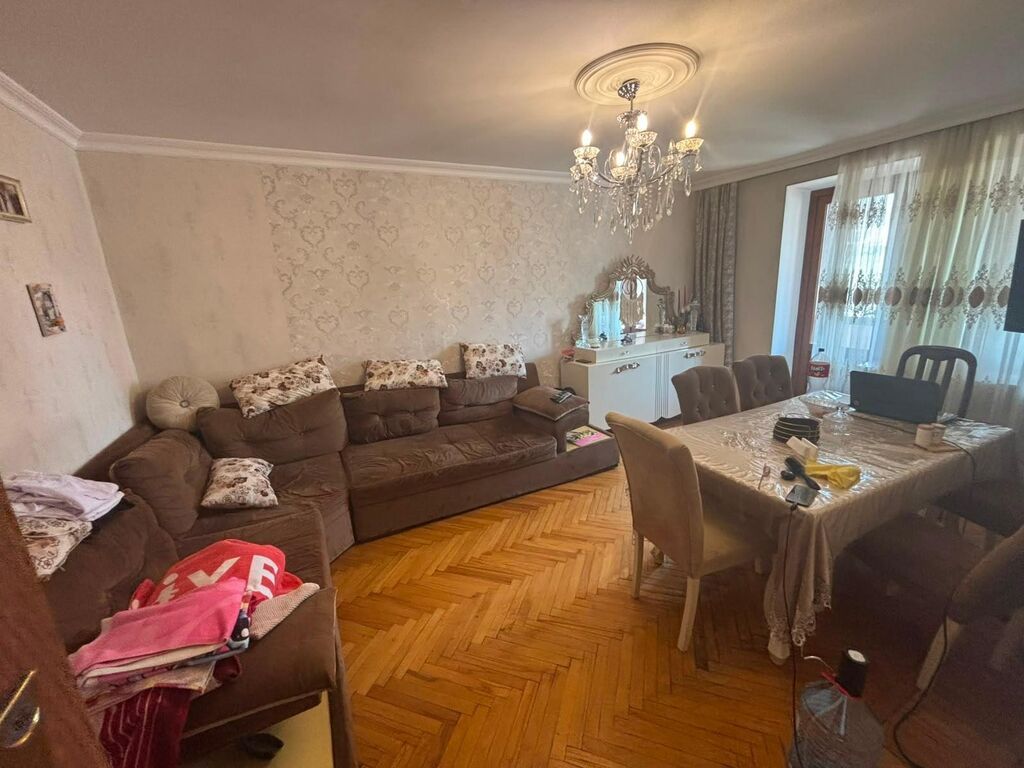 Bakı, 3 otaqlı, Köhnə tikili, 61 kv. m