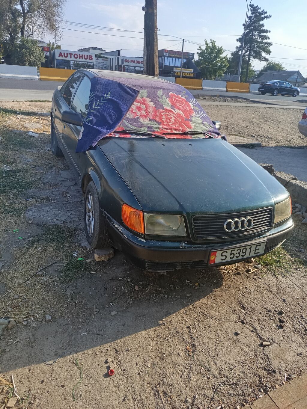 Audi 100: 1991 г., 2.3 л, Механика, Бензин, Седан: фото 6