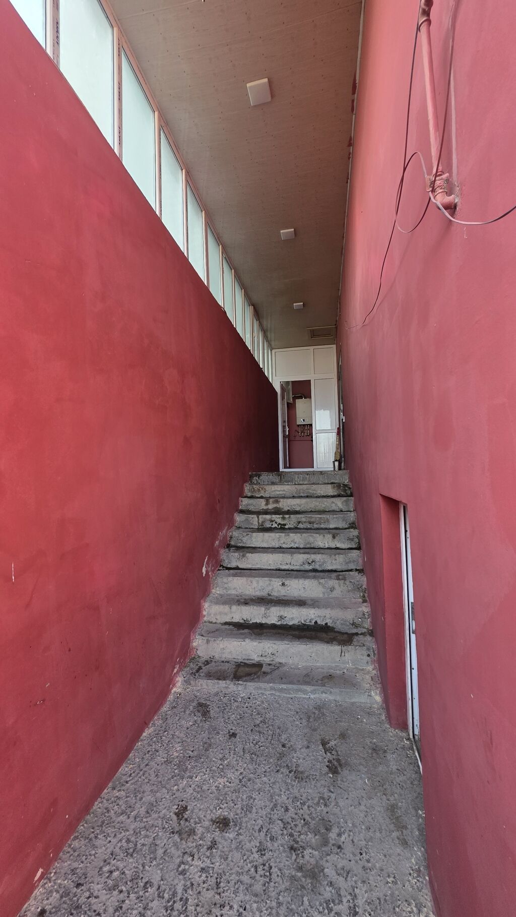 4 otaqlı, 145 kv. m, Yeni təmirli
