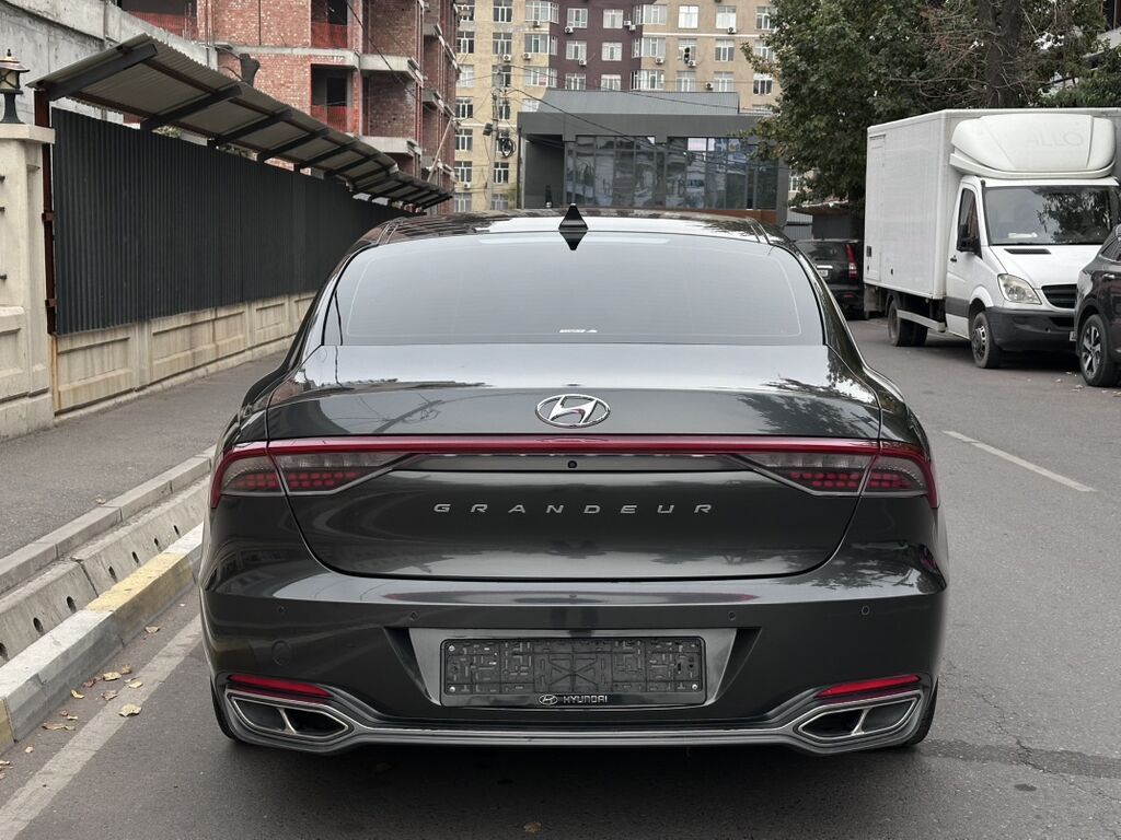 Hyundai Grandeur: 2021 г., 2.4 л, Автомат, Гибрид, Седан: фото 2