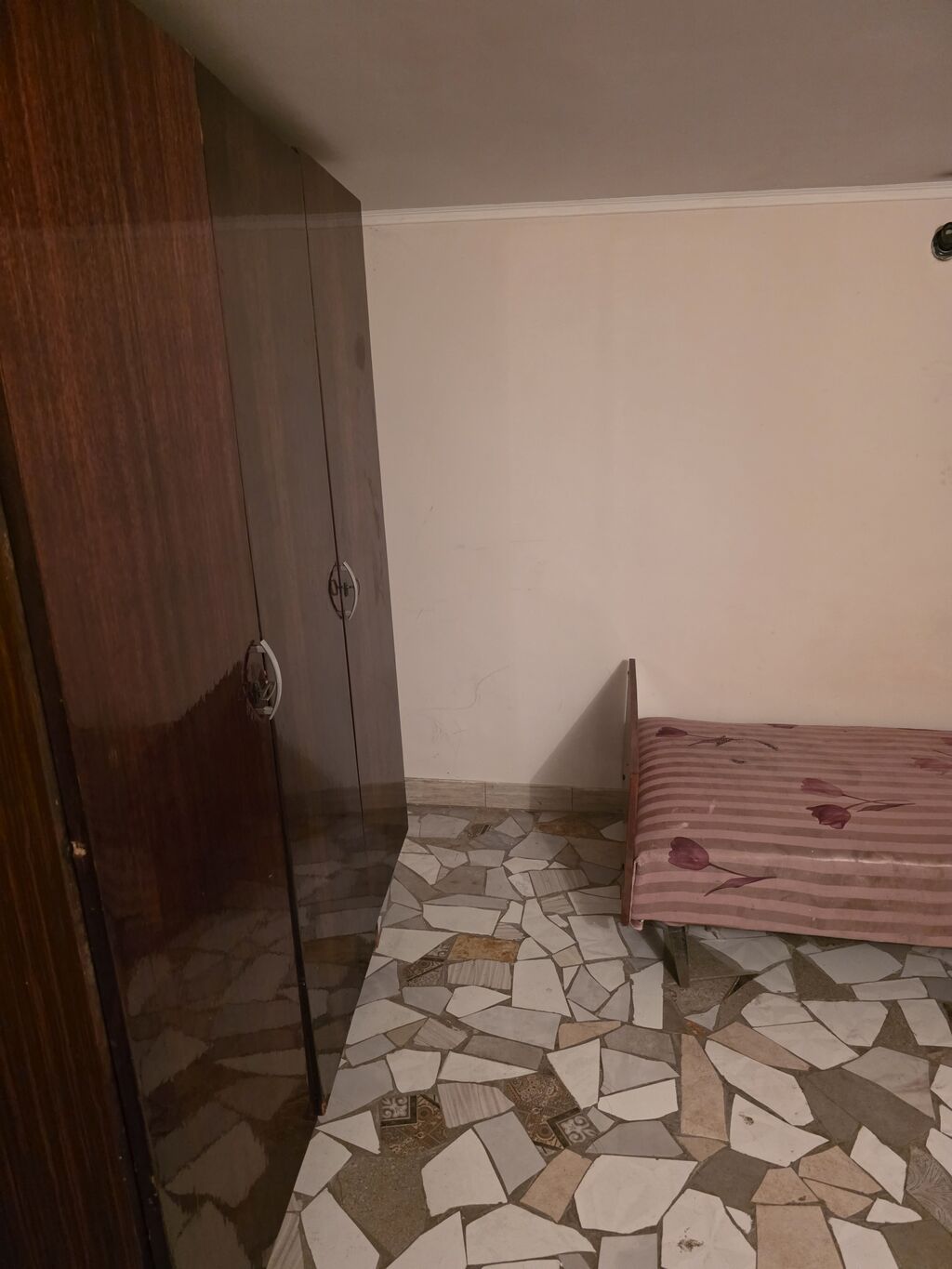 Сдам комнату в цоколе, 12–15 м²: фото 4
