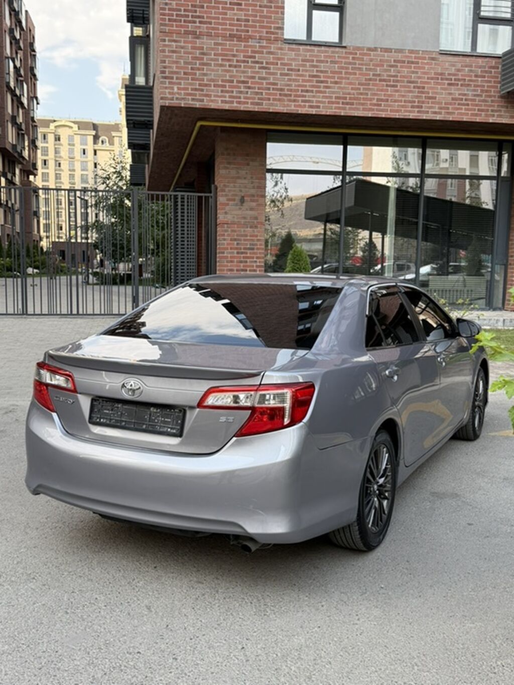 Toyota Camry: 2015 г., 2.5 л, Автомат, Бензин, Седан: фото 4