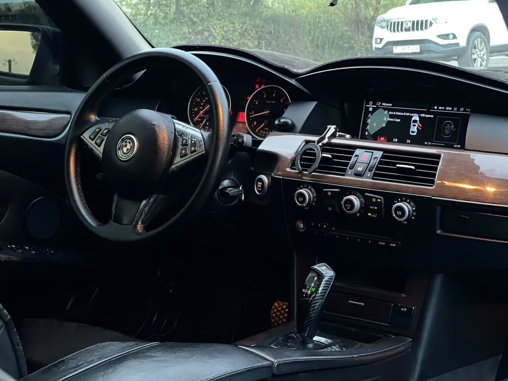 BMW 5 series: 2008 г., 3 л, Автомат, Бензин, Седан: фото 6