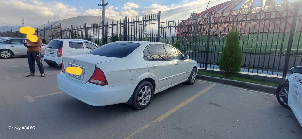 Daewoo Magnus: 2002 г., Механика, Бензин, Седан: фото 3