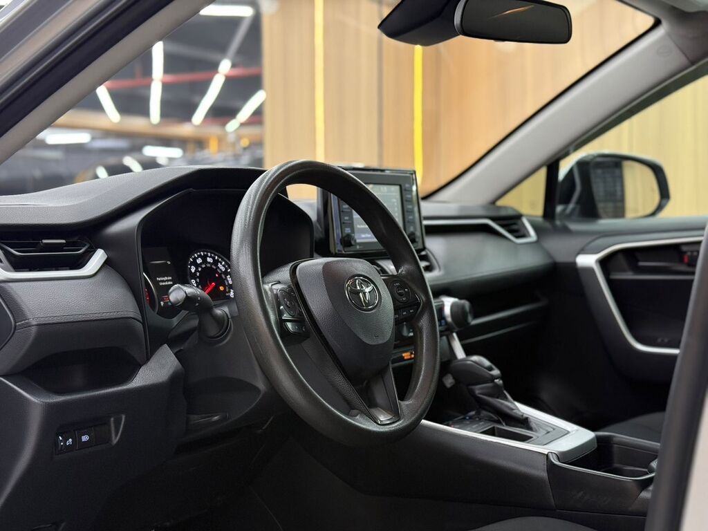 Toyota RAV4: 2019 г., 2.5 л, Автомат, Бензин, Кроссовер: фото 6
