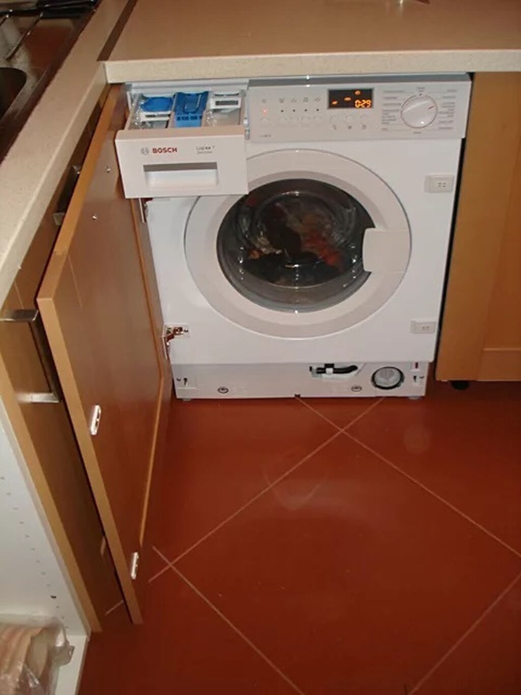 встройка стиральной машины под столешницу