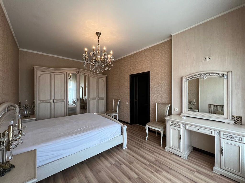 Продам. Дом 5 ком, 212м2, 12 сот, р-н Пишпек 680т$ (59 500 000 сом): фото 4