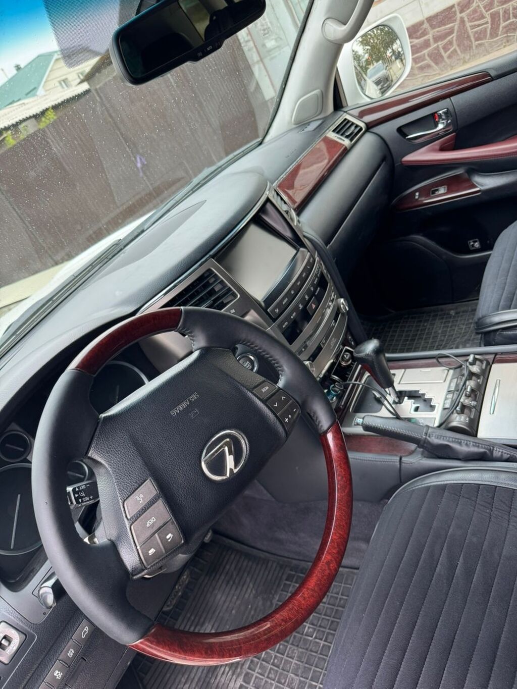 Lexus LX: 2013 г., 5.7 л, Автомат, Газ, Внедорожник: фото 7