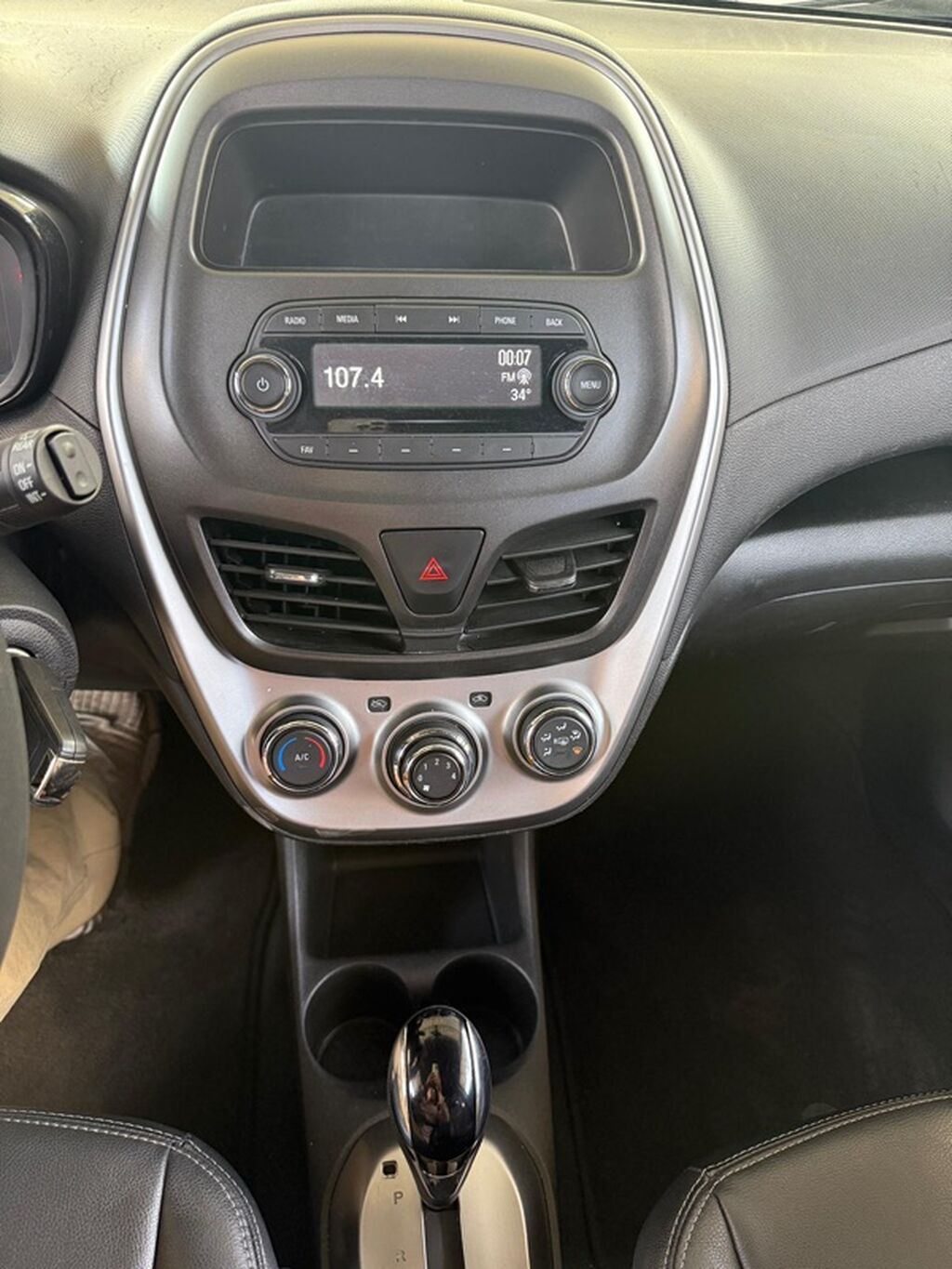 Chevrolet Spark: 2017 г., Автомат, Бензин, Хэтчбэк: фото 8