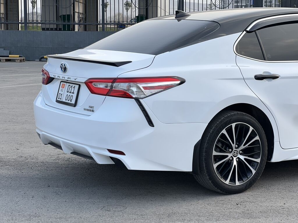 Toyota Camry: 2024 г., Автомат, Гибрид, Седан: фото 6