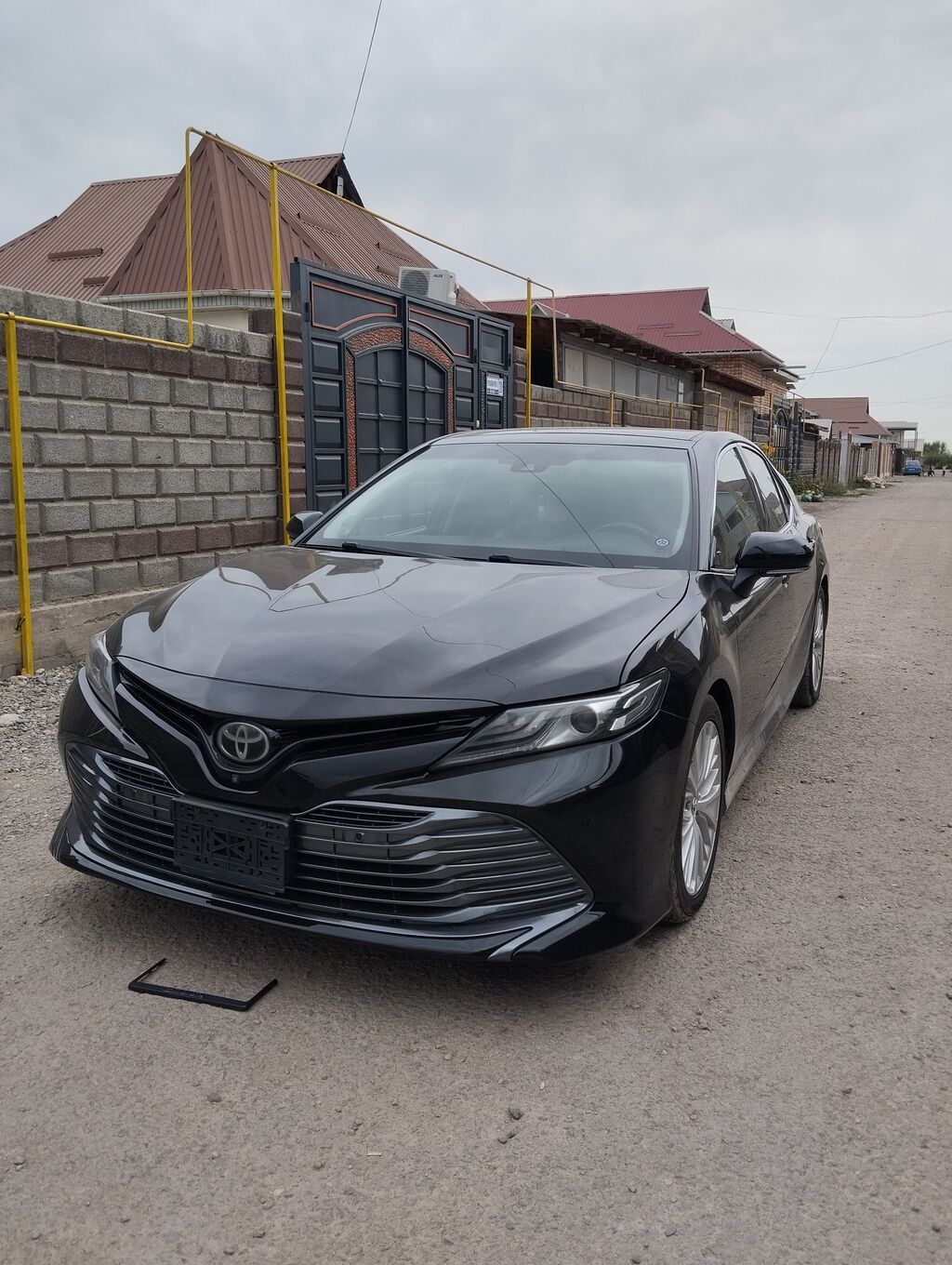 Toyota Camry 2018, 2.5 л, автомат, бензин: фото 1