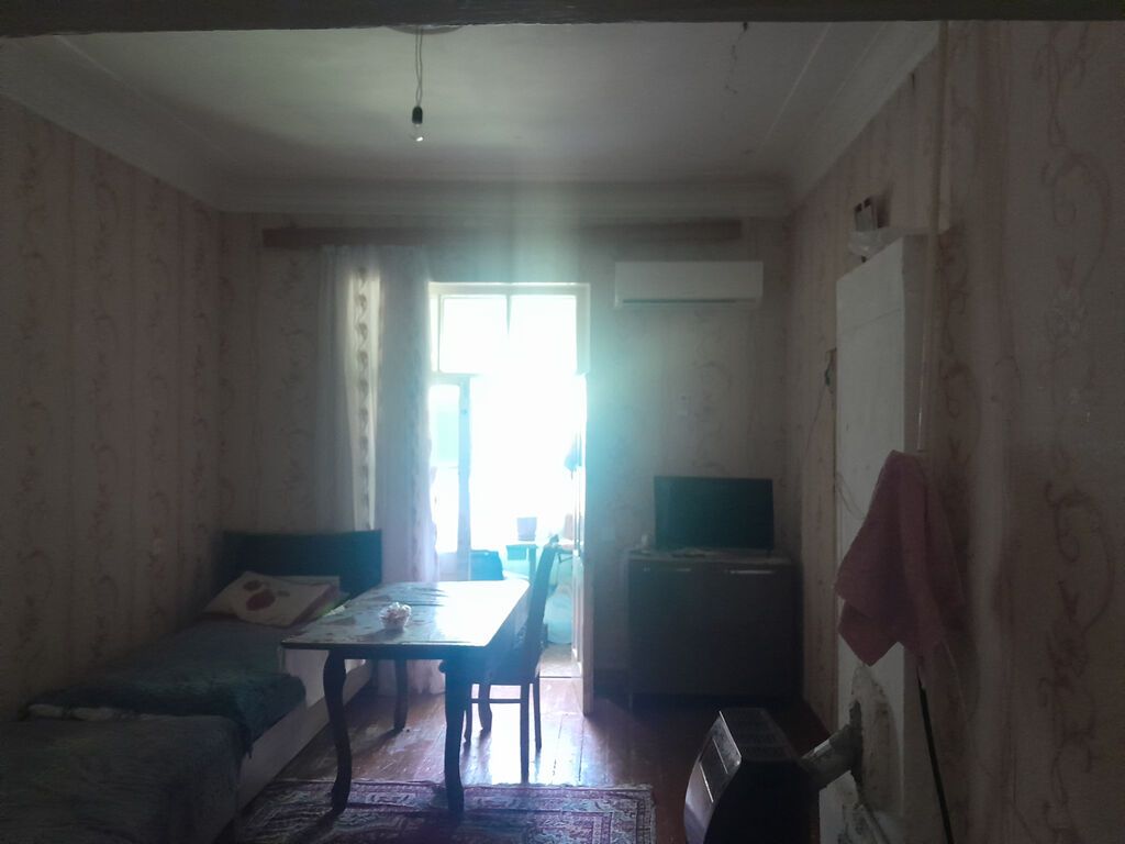 Əhmədlidə 2 otaqlı köhnə tikili mənzil satılır, 46 m², 96 000 AZN, şəkil 2 / 5