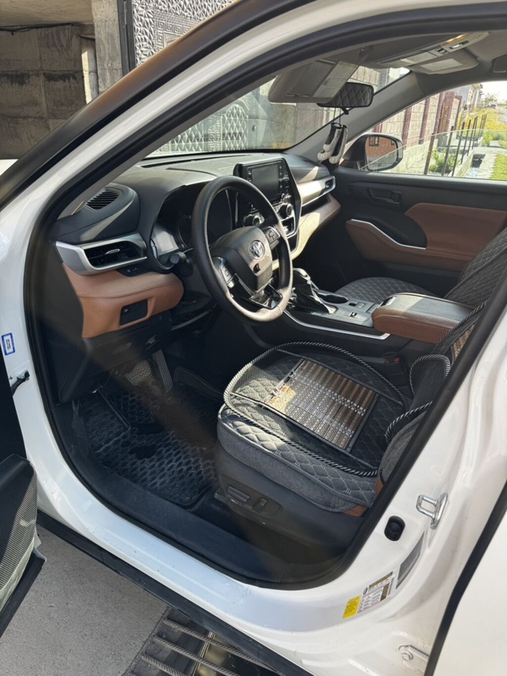 Toyota Highlander: 2021 г., Кроссовер: фото 8