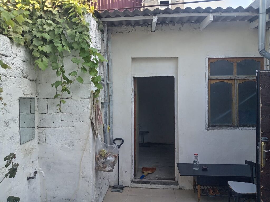 1 otaqlı, 50 kv. m, Kredit yoxdur, Orta təmir
