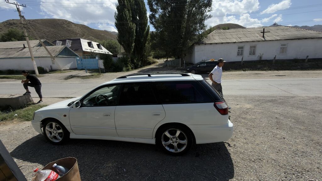 Subaru Legacy: 2000 г., 2 л, Механика, Бензин, Универсал: фото 4