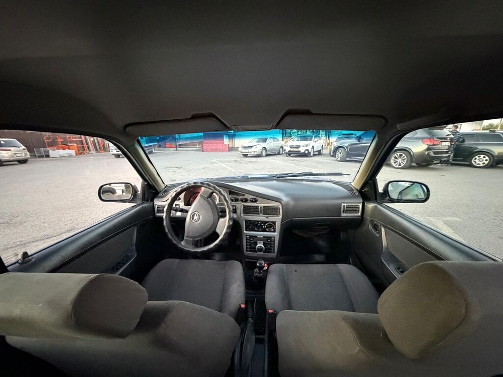Daewoo Nexia: 2013 г., 1.5 л, Механика, Бензин, Седан: фото 2