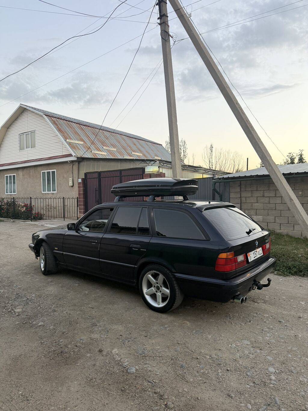 BMW 525: 1993 г., 2.5 л, Механика, Бензин, Универсал: фото 2
