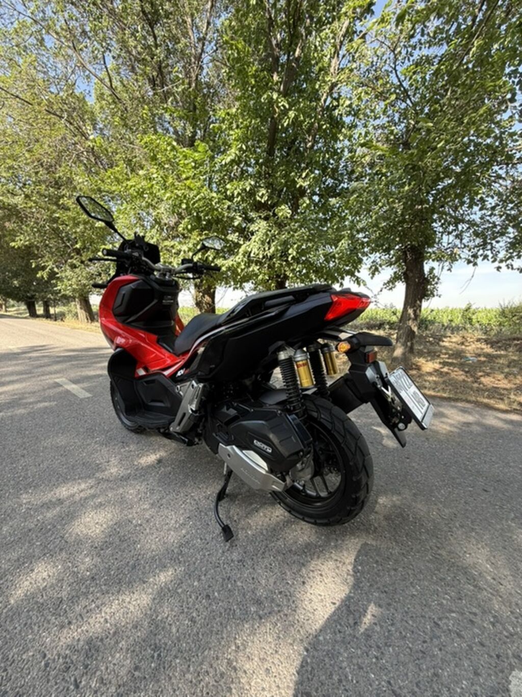 Honda ADV 150 — городской скутер в стиле adventure. Привезен из Японии: фото 4