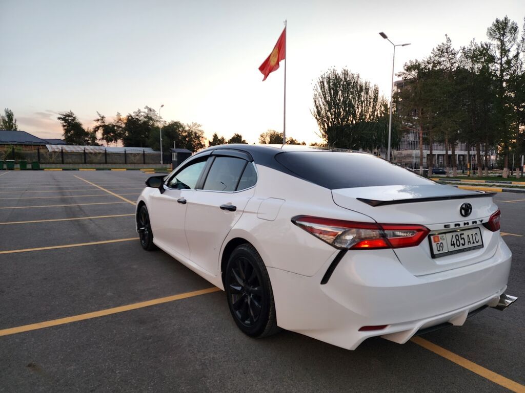 Toyota Camry: 2018 г., 2.5 л, Автомат, Бензин, Седан: фото 6
