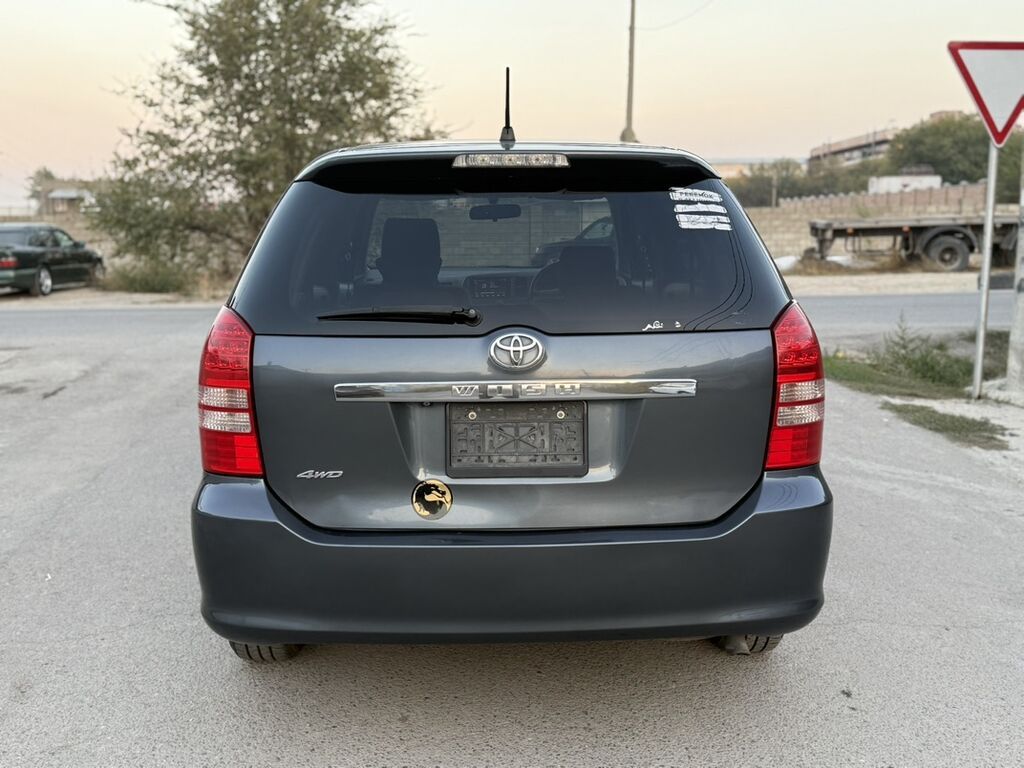Toyota WISH: 2004 г., 1.8 л, Автомат, Бензин, Универсал: фото 6