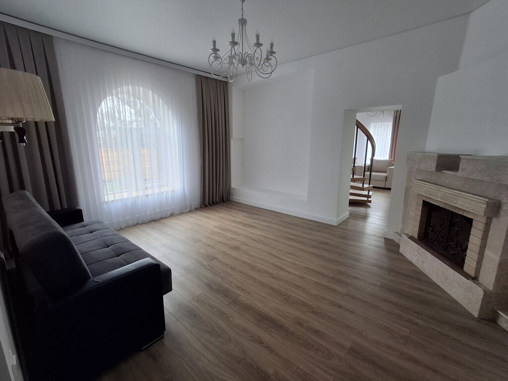220 м², 6 комнат и более, Орто-Сай с.: фото 3