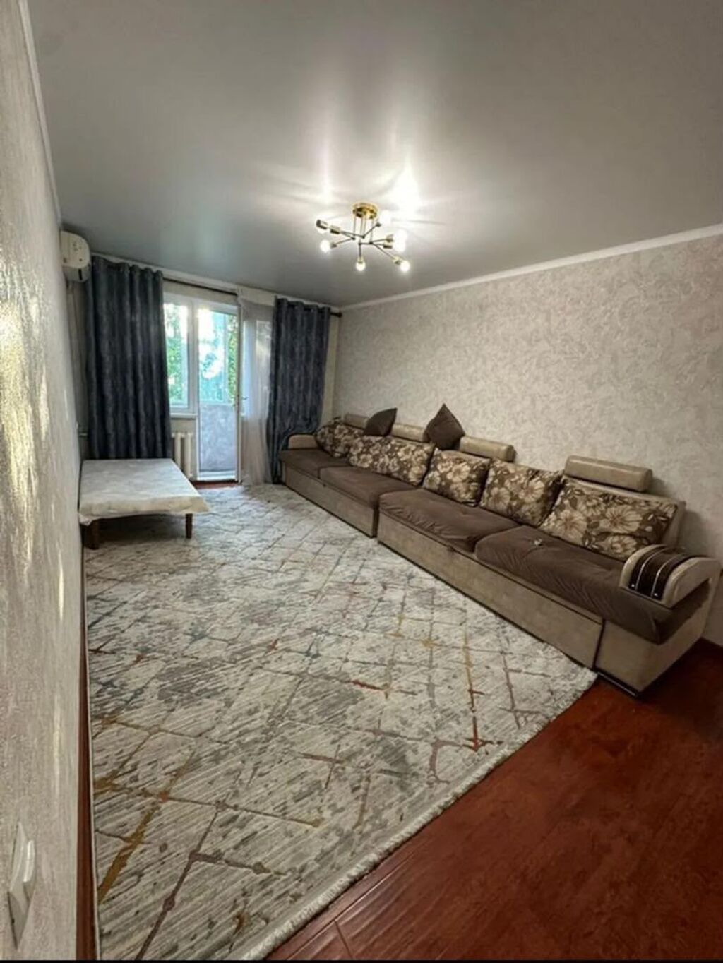 Продается 3-комнатная квартира, 58 м², 104 серия: фото 2