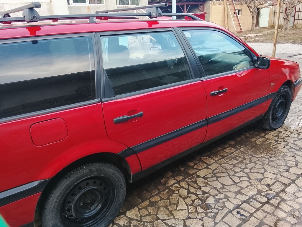 Volkswagen Passat Variant: 1994 г., 1.8 л, Механика, Бензин, Универсал: фото 5