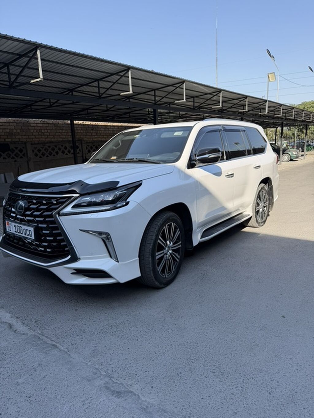 Lexus LX: 2020 г., 5.7 л, Автомат, Бензин, Внедорожник: фото 2
