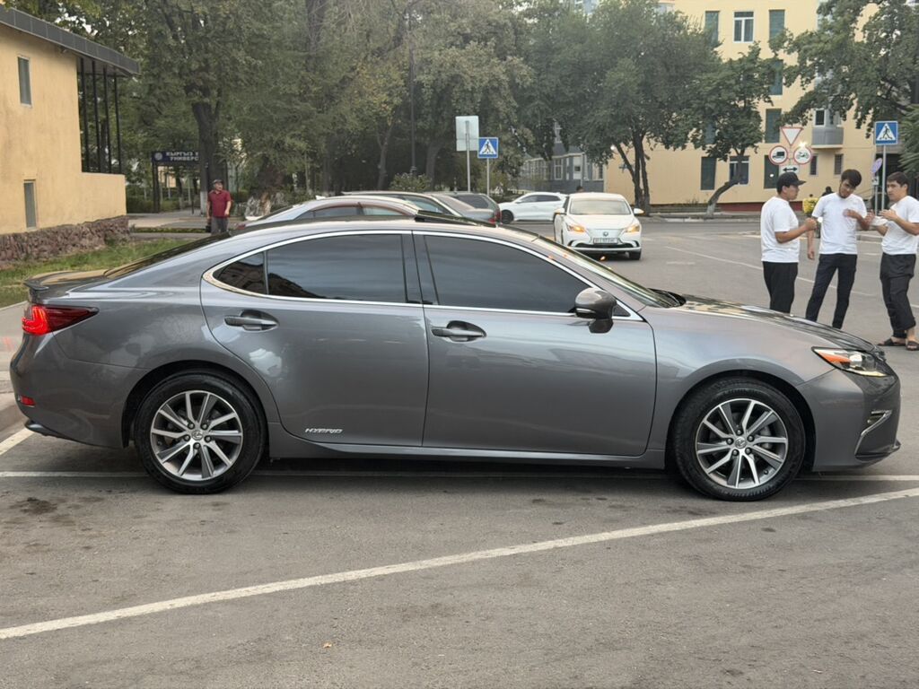 Lexus ES: 2016 г., 2.5 л, Вариатор, Гибрид, Седан: фото 5