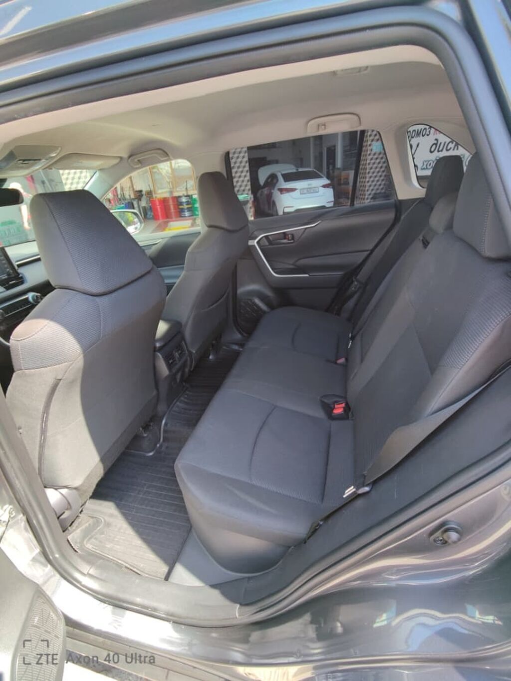Toyota RAV4: 2020 г., 2.5 л, Автомат, Бензин, Кроссовер: фото 6