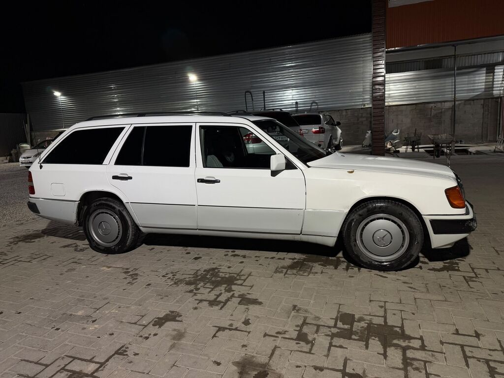 Mercedes-Benz W124: 1992 г., 2.3 л, Автомат, Бензин, Универсал: фото 4