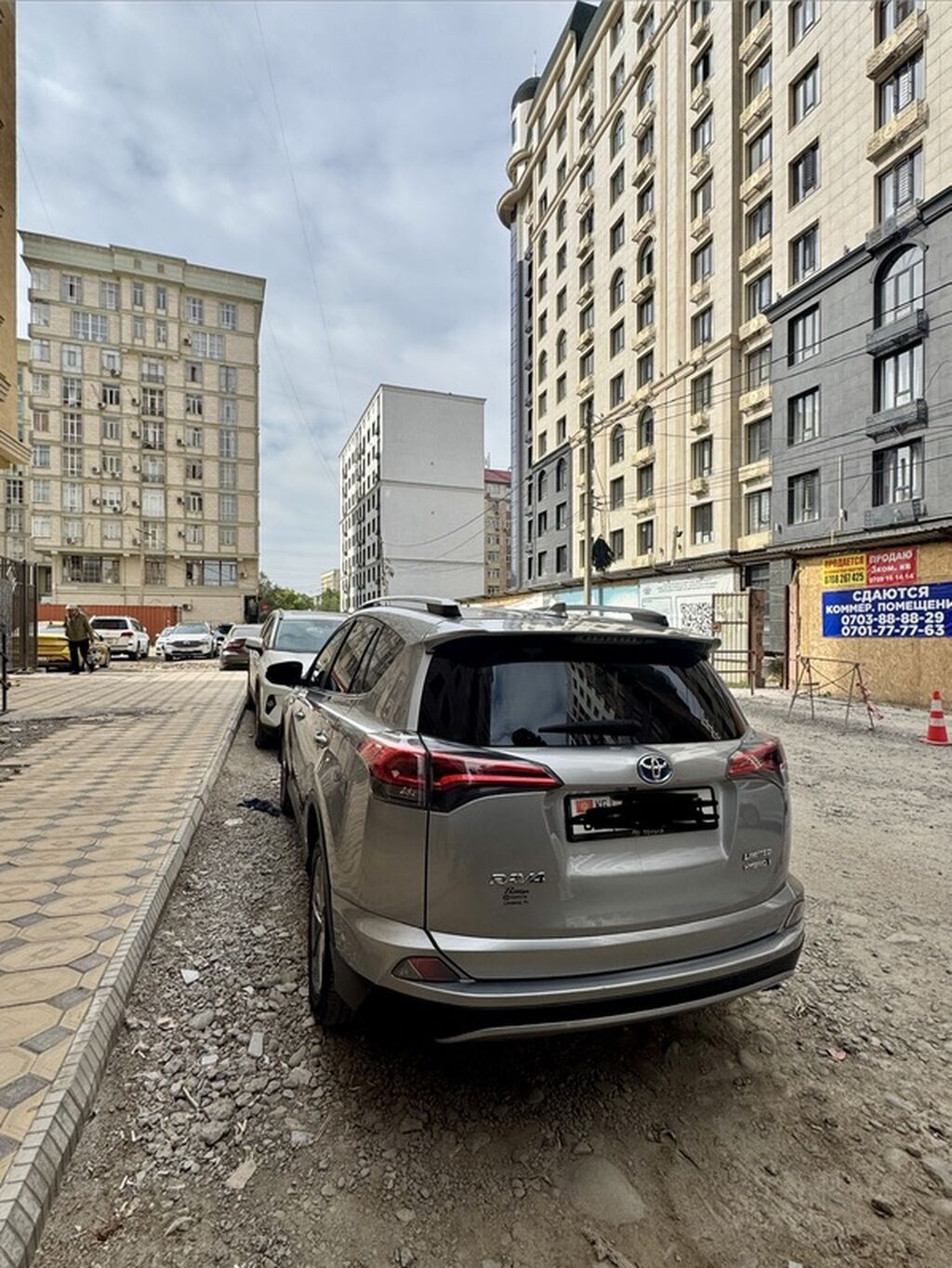 Toyota RAV4: 2017 г., 2.5 л, Вариатор, Гибрид, Кроссовер: фото 3