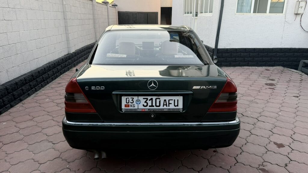 Mercedes-Benz C-Class: 1994 г., 2 л, Механика, Бензин, Седан: фото 4