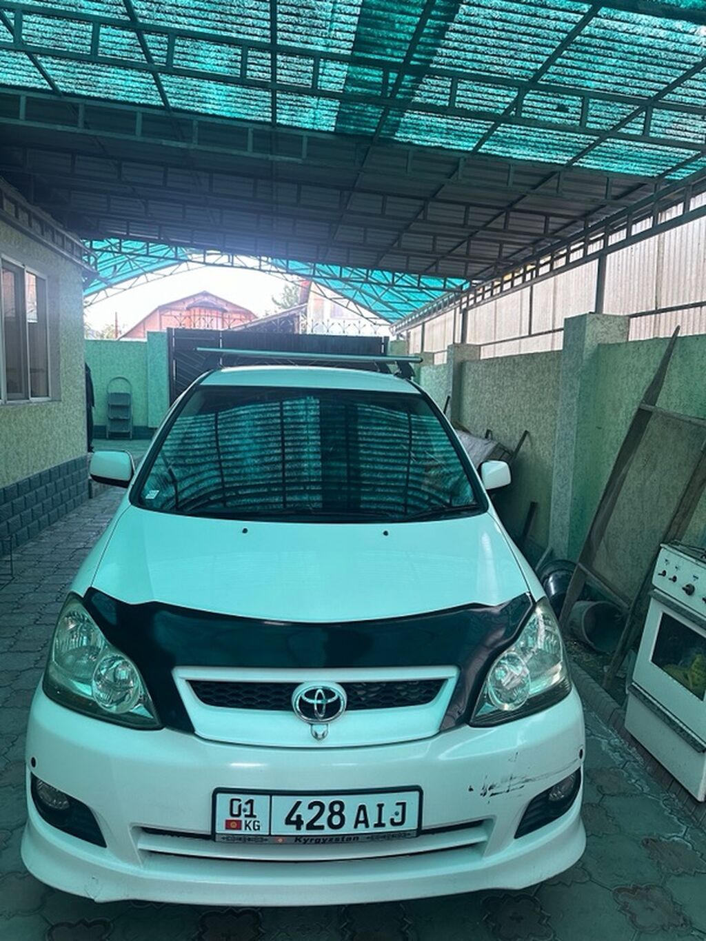 Toyota Ipsum: 2004 г., 2.4 л, Автомат, Бензин, Минивэн: фото 6