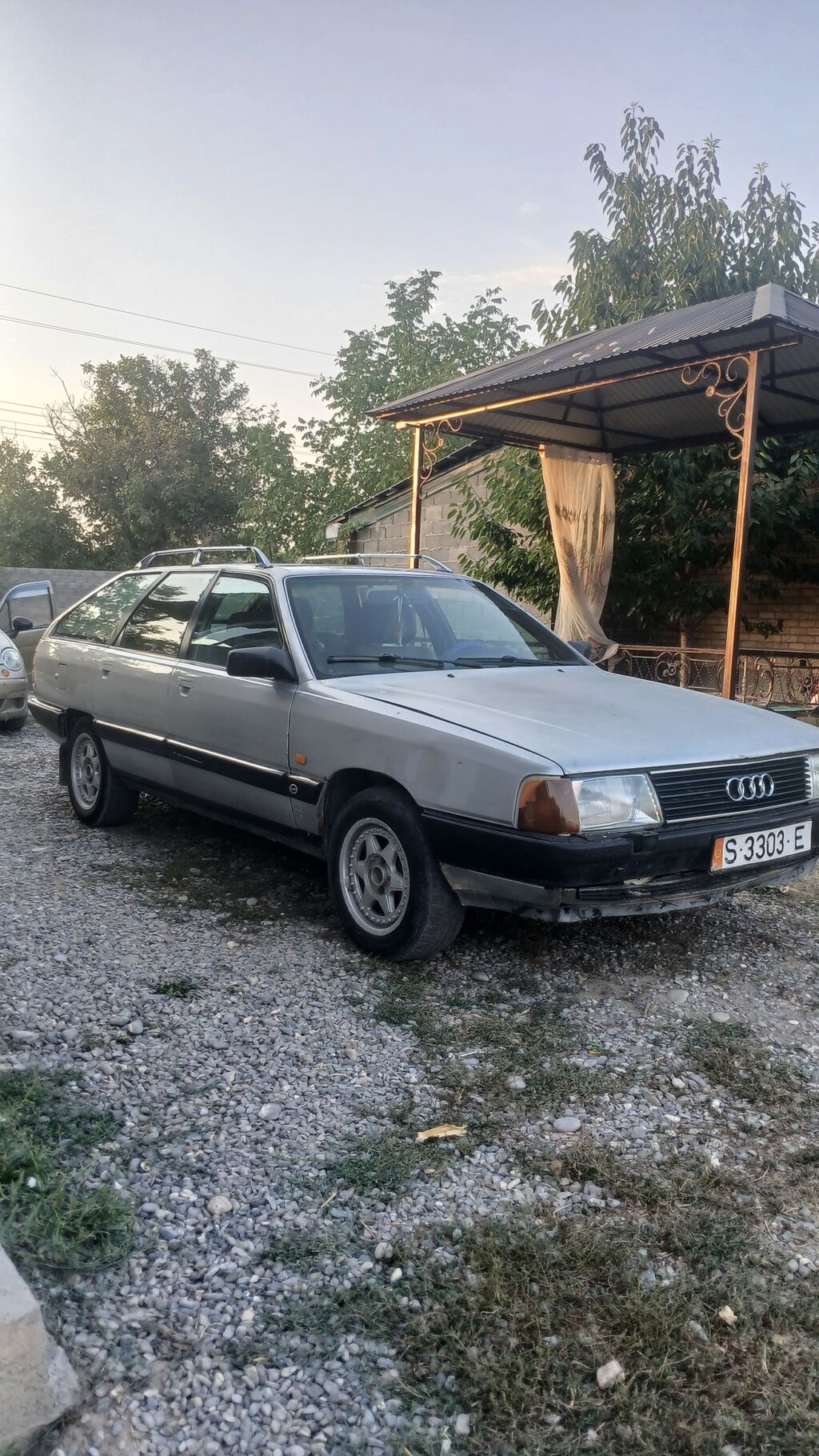 Audi 100: 1990 г., Механика, Бензин, Универсал: фото 2