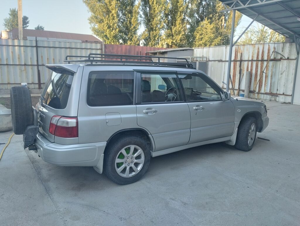 Subaru Forester: 2000 г., 2.5 л, Механика, Бензин, Кроссовер: фото 4